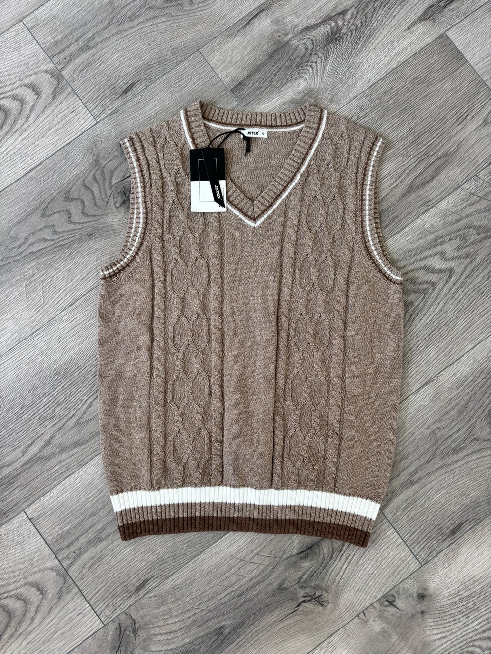 JSTEX Cable Knit V‑Neck Sleeveless Sweater Vest in Brown & Beige | Boys size 12